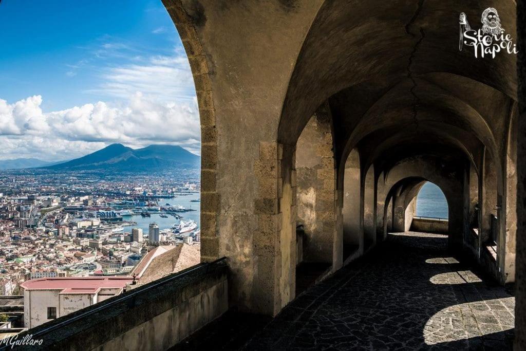 Lovely 11 Guests Flat, Via Tribunali, Center! Napoli