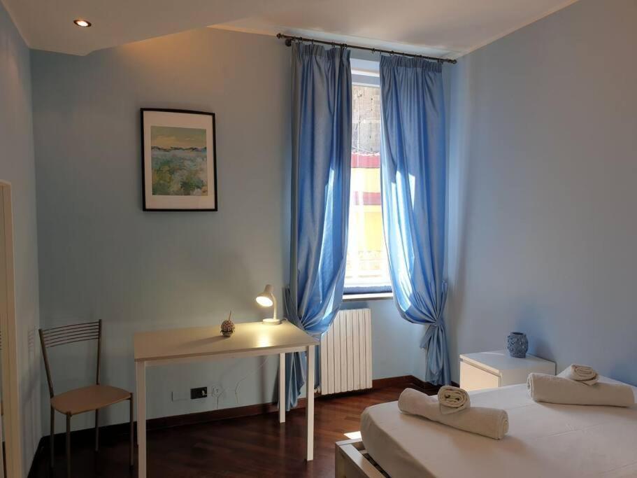 Appartamento Lovely 11 Guests Flat, Via Tribunali, Center! Napoli