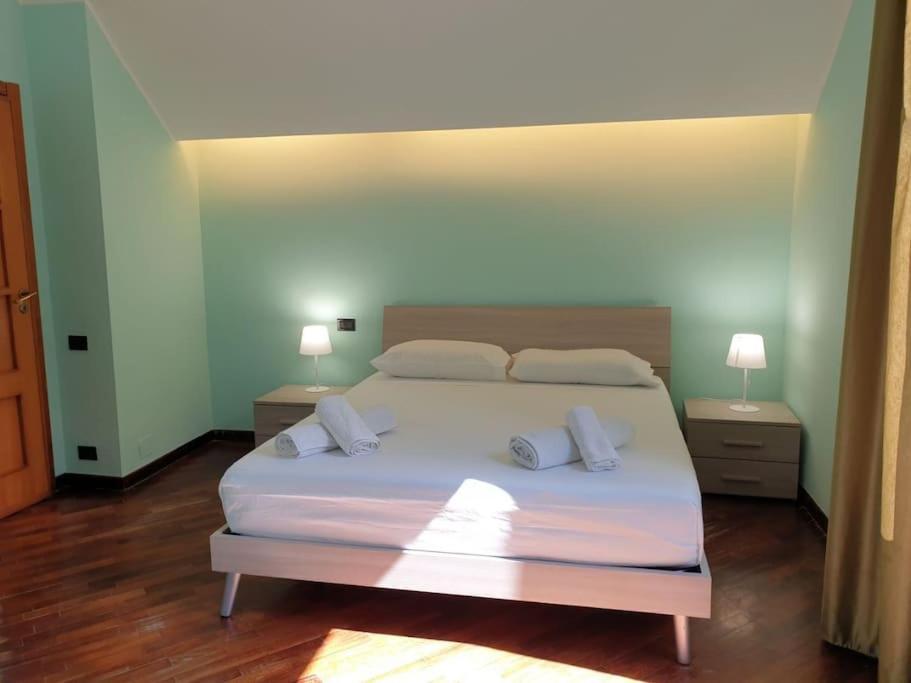 Lovely 11 Guests Flat, Via Tribunali, Center! Appartamento *